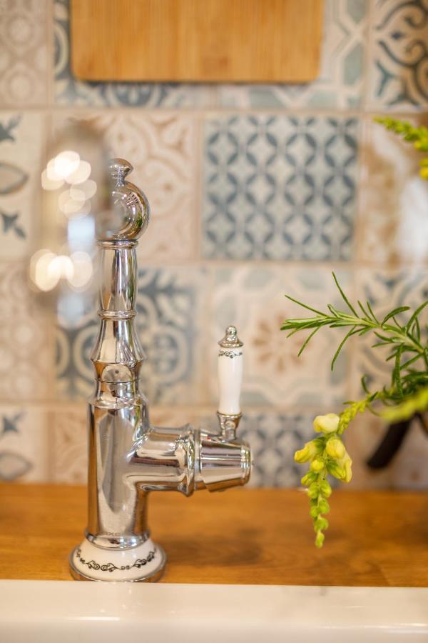 Antique Central Komiza House Nona Nika Zewnętrze zdjęcie